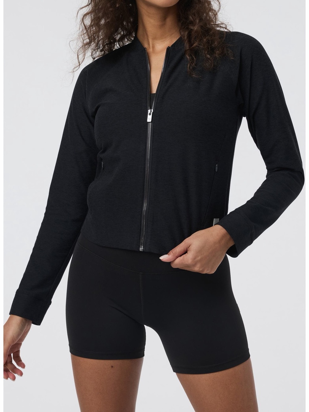 Vuori Women’s Full Zip Performance Jacket Navy Blue Size S Sold Out